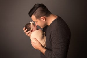 Vancouver_WA_Newborn_Photographer_Daddy_Nose_to_Nose_with-Newborn