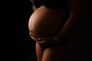 Vancouver_WA_Newborn_Photographer_Gretchen_Barros_Photography_Maternity_Moon_Belly