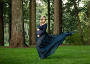 Portland_Maternity_Photographer_Gretchen_Barros_Photography_Lacamas_Lake-Blue_Dress-Edit