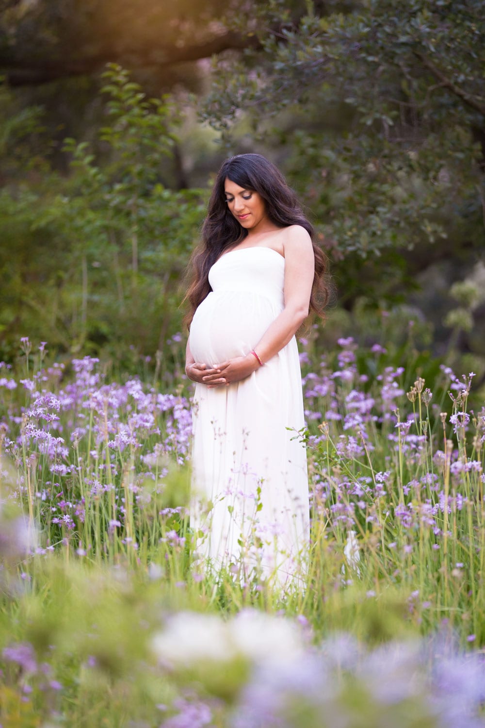 Portland_Maternity_Photographer_Gretchen_Barros_Photography_Maternity_Purple_Flowers