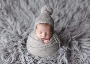 Camas newborn photographer Gretchen Barros photography Swaddled baby pom hat