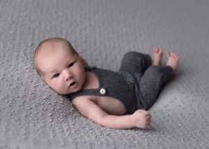 Portland newborn photography Gretchen Barros photography awake baby